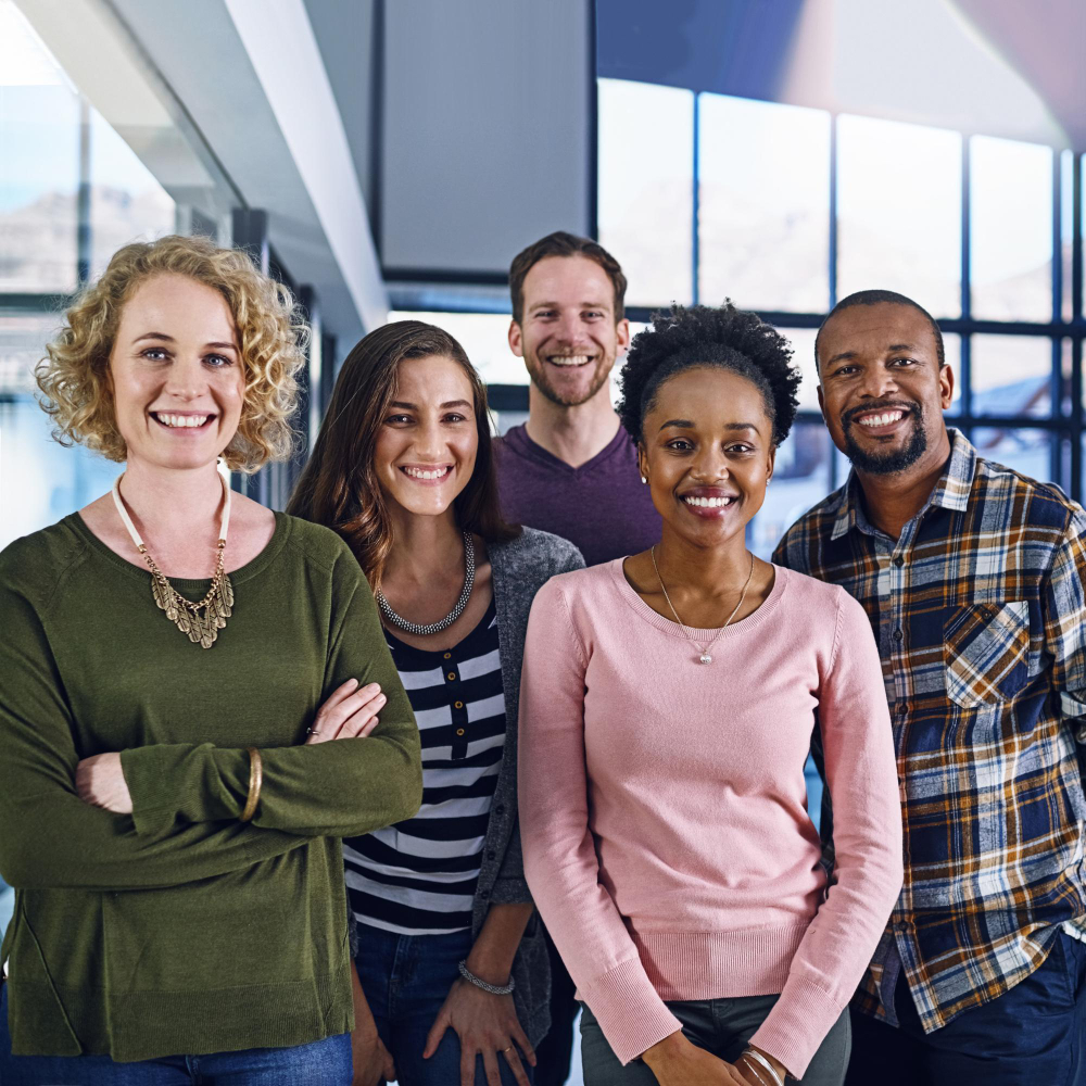 Equipe reunida em ambiente de trabalho